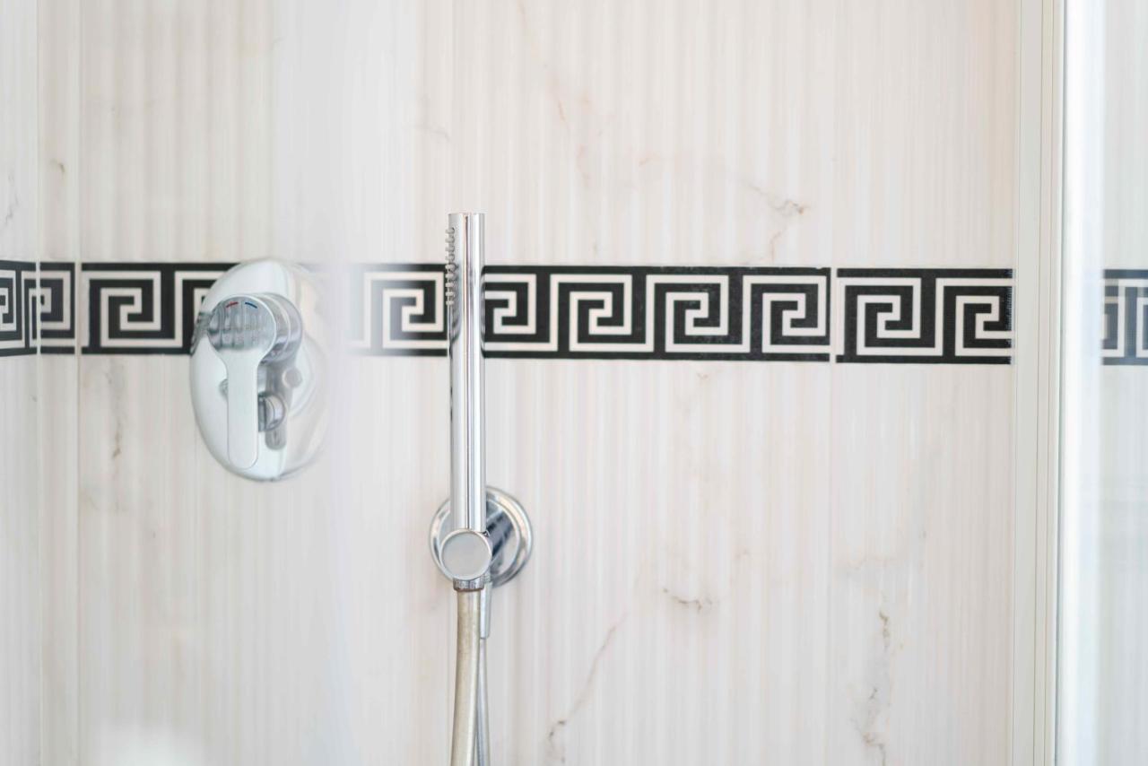 Hotel Baby B&B Milano Marittima Kültér fotó