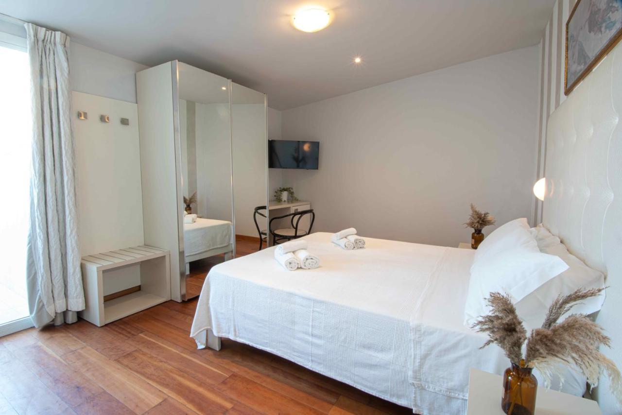 Hotel Baby B&B Milano Marittima Kültér fotó