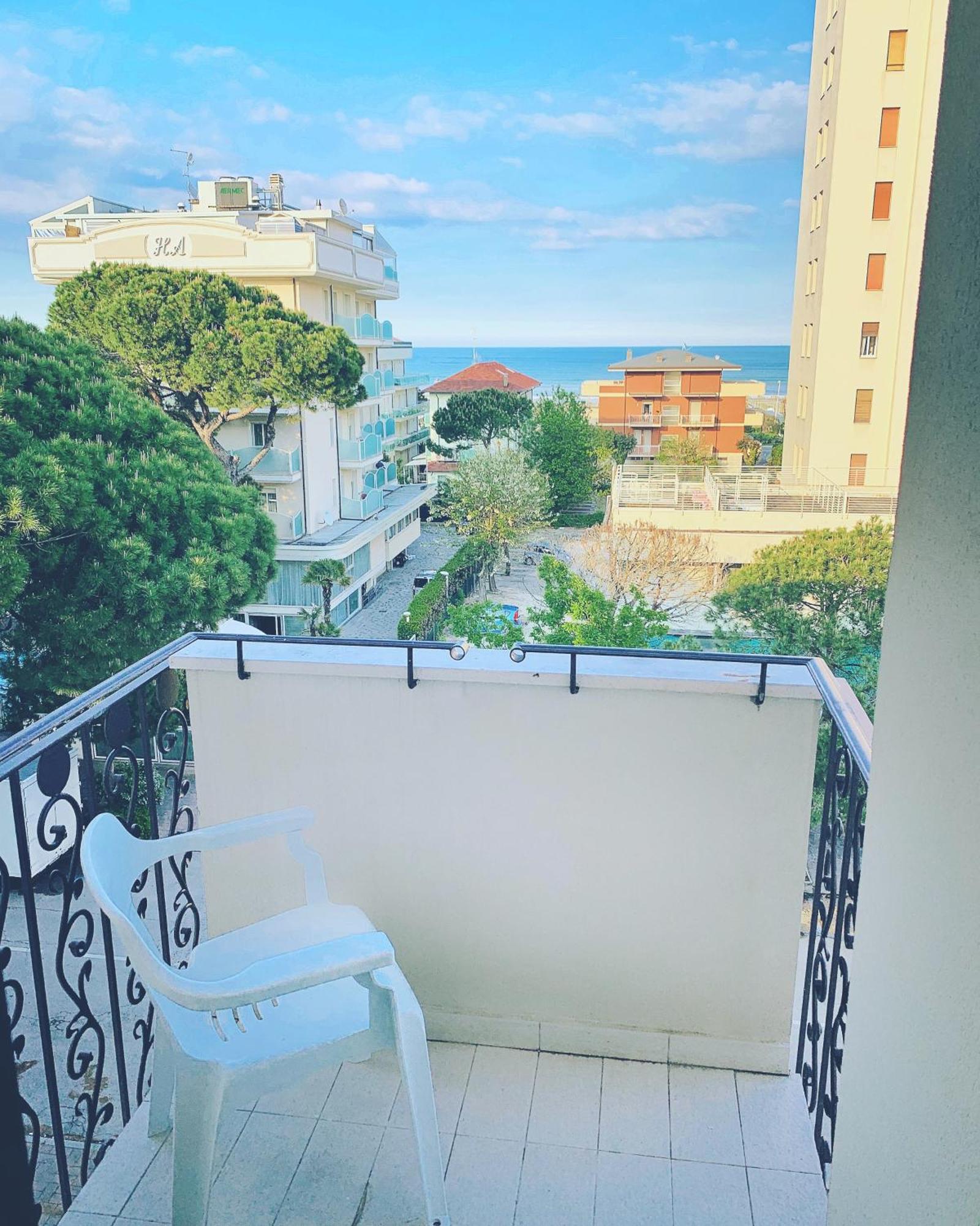 Hotel Baby B&B Milano Marittima Kültér fotó