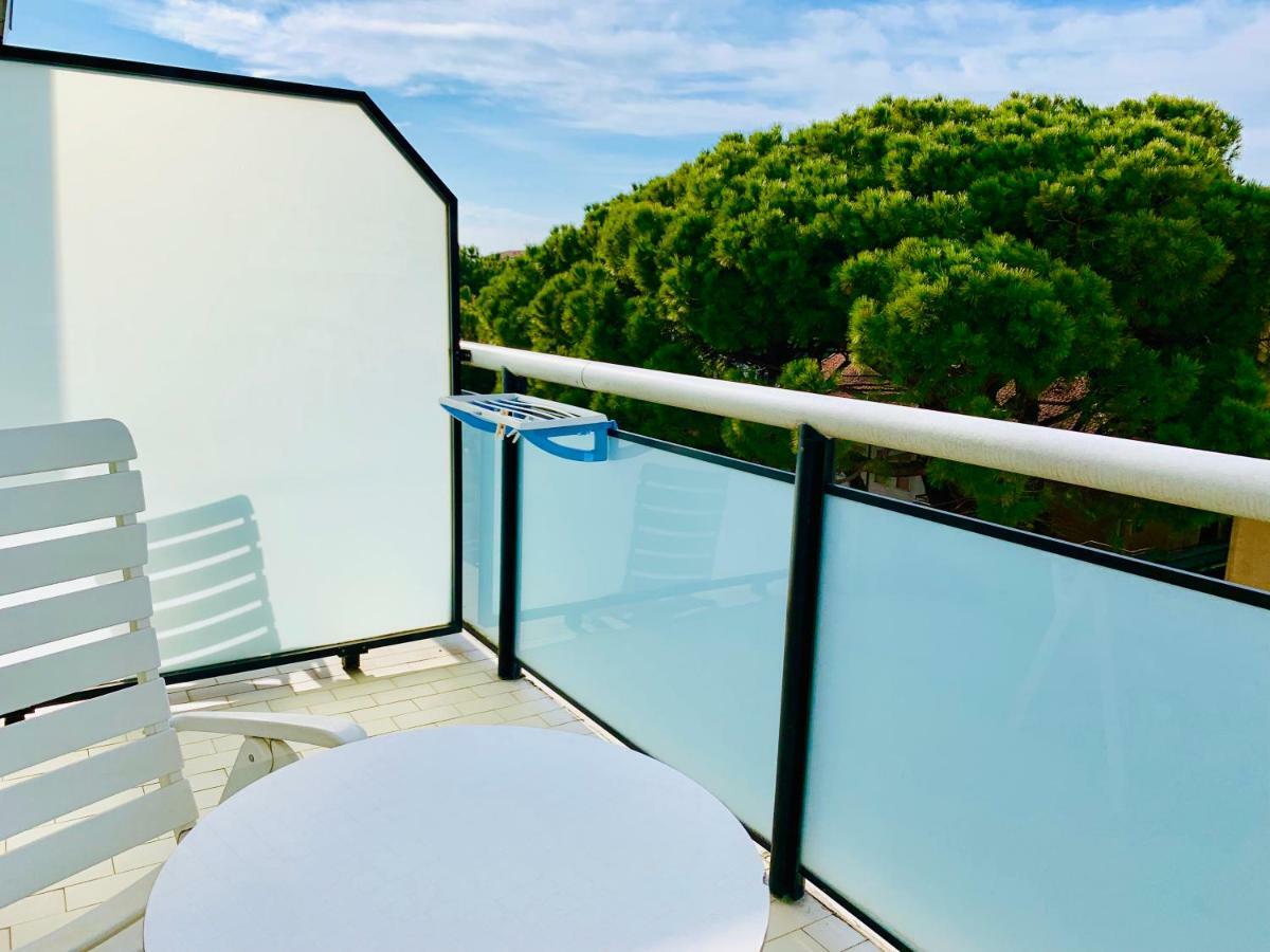 Hotel Baby B&B Milano Marittima Kültér fotó